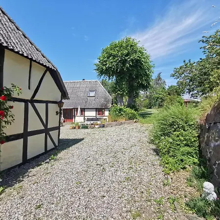 Historic Farmhouse In Beautiful Nature And Near The Coast * Fjaellebroen