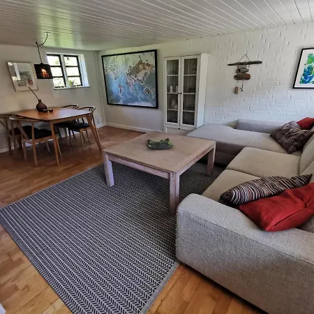Historic Farmhouse In Beautiful Nature And Near The Coast Fjaellebroen
